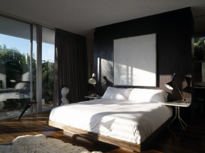 Santa Monica On House, Bedroom, Architect: Oscar Niemeyer by Alan Weintraub Pricing Limited Edition Print image