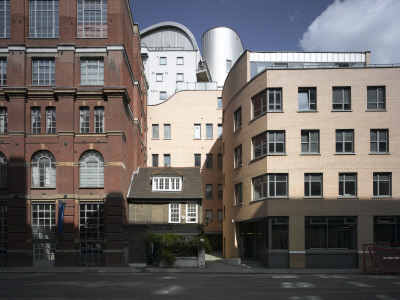 Small House, Southwark, London by Richard Bryant Pricing Limited Edition Print image