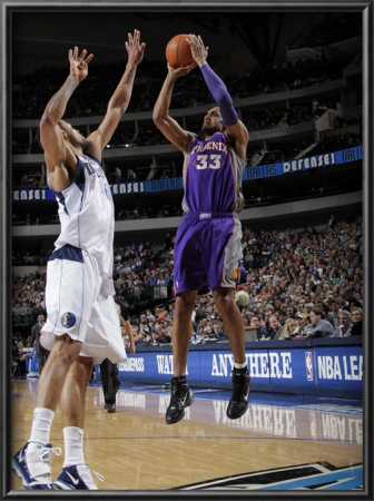 Phoenix Suns V Dallas Mavericks: Grant Hill And Tyson Chandler by Glenn James Pricing Limited Edition Print image