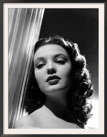 Linda Darnell, 1940 by Frank Powolny Pricing Limited Edition Print image