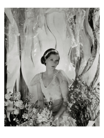 Vanity Fair - April 1933 by George Hoyningen-Huene Pricing Limited Edition Print image