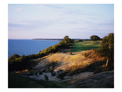 Sebonack Golf Club, Hole 18 by Stephen Szurlej Pricing Limited Edition Print image