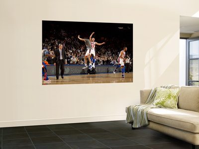 New York Knicks V Los Angeles Lakers, New York, Ny, Feb 10: Landry Fields, Jeremy Lin by Nathaniel S. Butler Pricing Limited Edition Print image