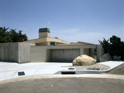 Beyer House, Malibu, California, 1975 - 1983, Exterior From Driveway, Architect: John Lautner by Alan Weintraub Pricing Limited Edition Print image