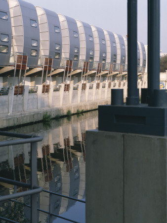 Housing, Camden, Exterior, Architect: Nicholas Grimshaw by Richard Bryant Pricing Limited Edition Print image