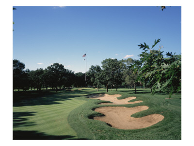 Winged Foot Golf Course, Hole 18 by Stephen Szurlej Pricing Limited Edition Print image
