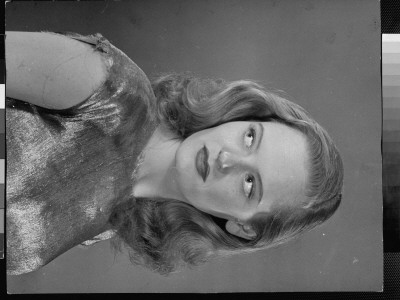 Actress Alexis Smith Wearing Fraying Lame Top by Gjon Mili Pricing Limited Edition Print image