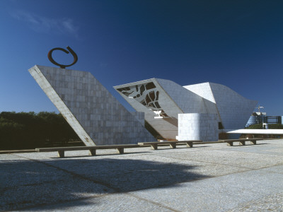 Liberty Pantheon, Praca Dos Tres Poderes, Brasilia, 1985 - 1986, Architect: Oscar Niemeyer by Kadu Niemeyer Pricing Limited Edition Print image