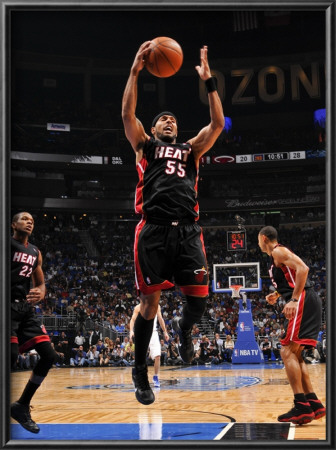 Miami Heat V Orlando Magic: Eddie House by Fernando Medina Pricing Limited Edition Print image