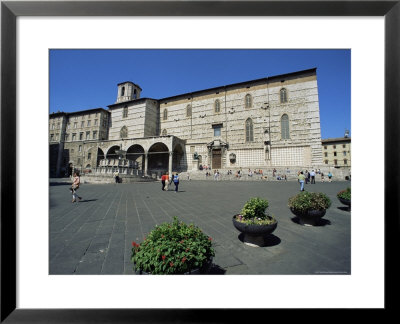 Cathedral And Fontana Maggiore, Piazza Iv Novembre, Perugia, Umbria, Italy by Geoff Renner Pricing Limited Edition Print image