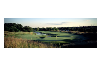 Valhalla Golf Club, Hole 18 by Stephen Szurlej Pricing Limited Edition Print image