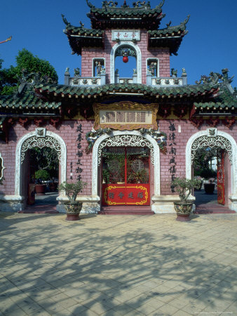 Chinese Assembly Hall, Hoi An, Vietnam by Shmuel Thaler Pricing Limited Edition Print image