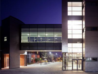 Wolverhampton Heart And Lung Centre, New Cross Hospital, Wolverhampton, 2005, Architect: Rtkl - Uk by Ben Luxmoore Pricing Limited Edition Print image